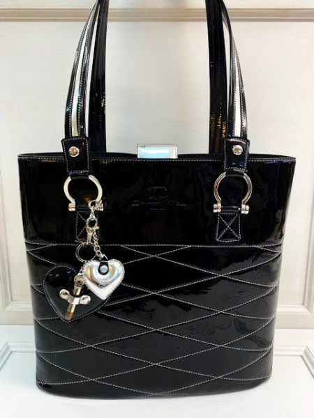 Bag in black and silver leather