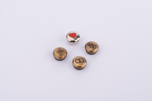 Screws for furniture handles, also custom engraving 