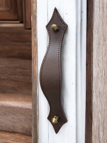 Stitches Furniture Handle antique hexa screws