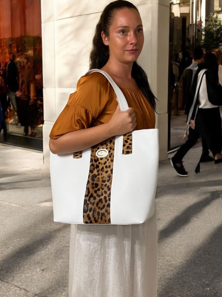 Large 100% leather bag with Jaguar fur