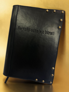 Personalizirani usnjeni ovitek za knjigo s kazalom