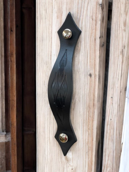 Furniture Stylish Handle silver screws